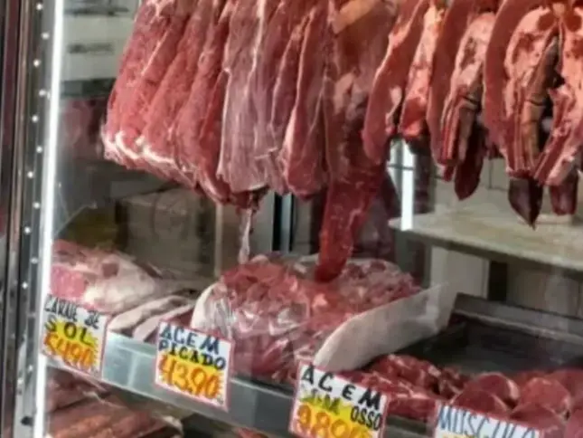 O que levou a União Europeia a suspender a importação de carne brasileira